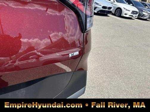 Dawning Red 2023 Kia Sportage X-Line