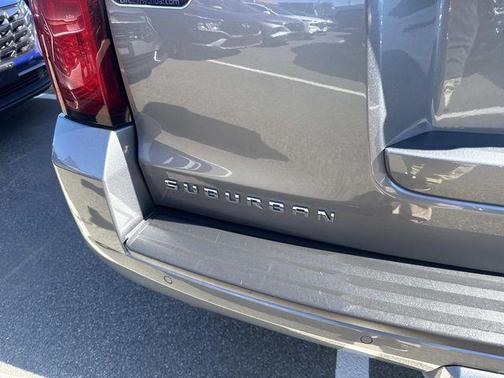 2020 Chevrolet Suburban LT