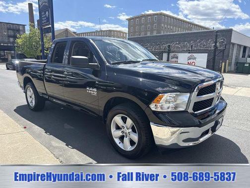Diamond Black Crystal Pearlcoat 2024 RAM 1500 Classic SLT