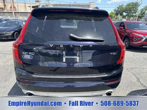 Magic Blue Metallic 2019 Volvo XC90 T5 Momentum