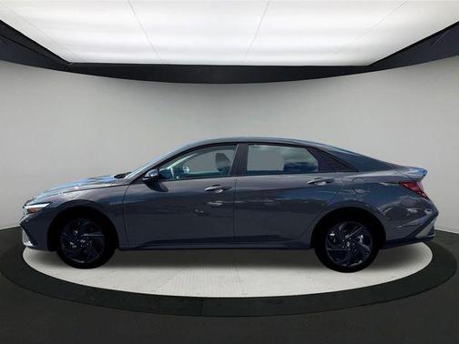 2026 Hyundai ELANTRA Sport