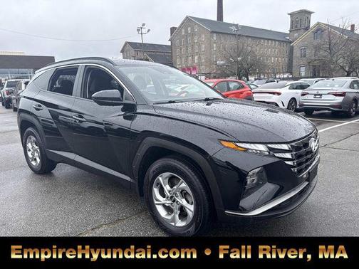 Black Pearl 2024 Hyundai TUCSON SEL