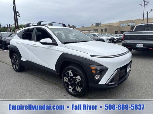 Atlas White 2024 Hyundai KONA SEL