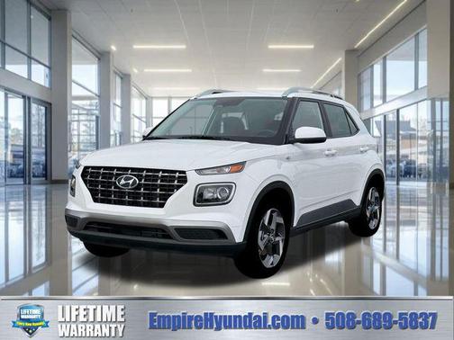 Lunar White 2026 Hyundai VENUE SEL