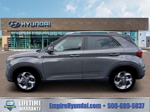 Ecotronic Gray w/Black Roof 2026 Hyundai VENUE SEL w/Two-Tone Roof