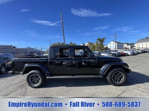 Black Clearcoat 2021 Jeep Gladiator Sport