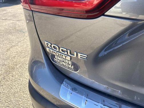 2020 Nissan Rogue Sport SV