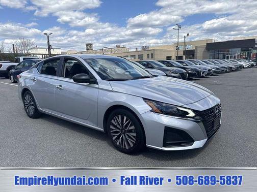 Brilliant Silver Metallic 2024 Nissan Altima 2.5 SV