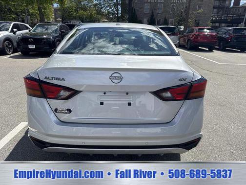 Brilliant Silver Metallic 2024 Nissan Altima 2.5 SV