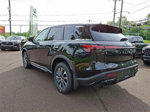 2025 INFINITI QX60 PURE