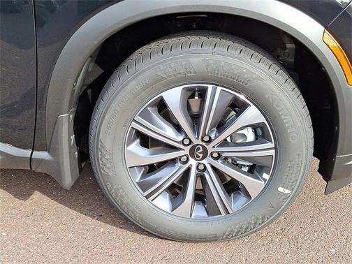2025 INFINITI QX60 PURE