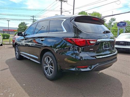 2019 INFINITI QX60 LUXE