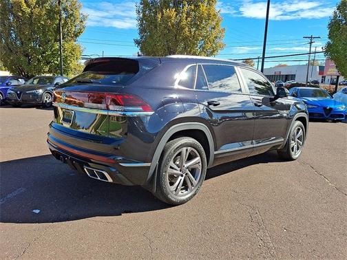 2024 Volkswagen Atlas Cross Sport 2.0T SEL R-Line