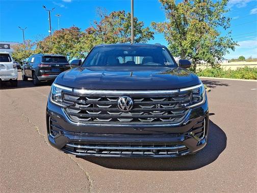 2024 Volkswagen Atlas Cross Sport 2.0T SEL R-Line