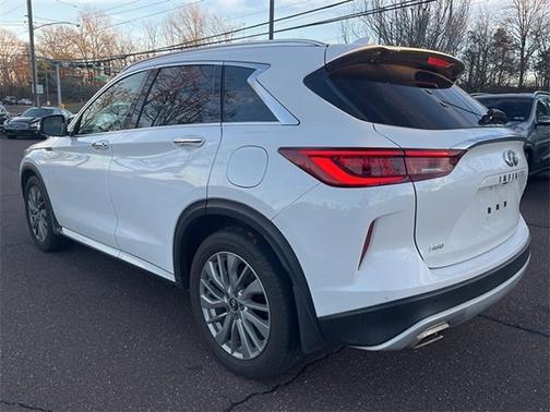 2023 INFINITI QX50 LUXE