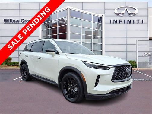 2025 INFINITI QX60 LUXE