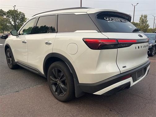 2025 INFINITI QX60 LUXE