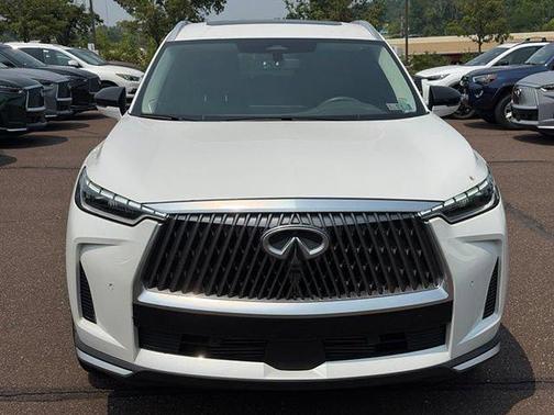 Radiant White 2026 INFINITI QX60 LUXE AWD