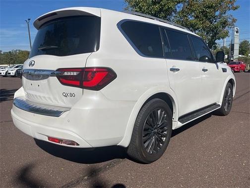 2024 INFINITI QX80 SENSORY
