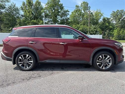 2024 INFINITI QX60 LUXE