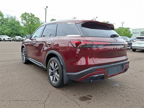 2024 INFINITI QX60 LUXE