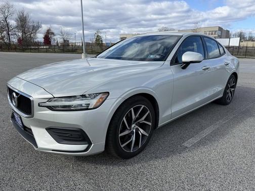2019 Volvo S60 Momentum