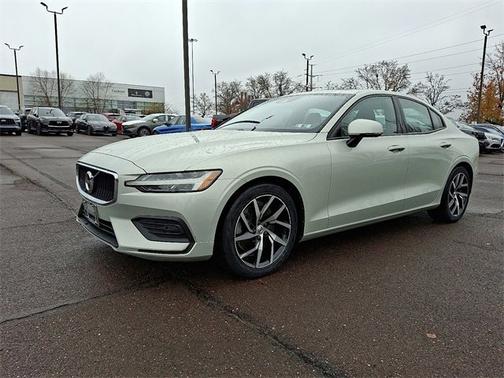 2019 Volvo S60 Momentum
