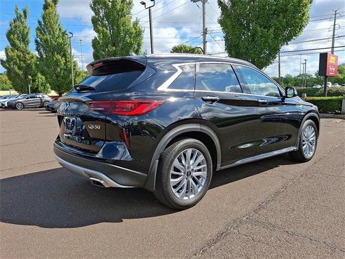 2024 INFINITI QX50 LUXE