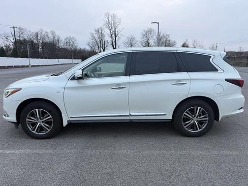 2019 INFINITI QX60 PURE