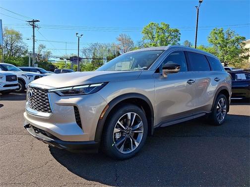 2025 INFINITI QX60 LUXE
