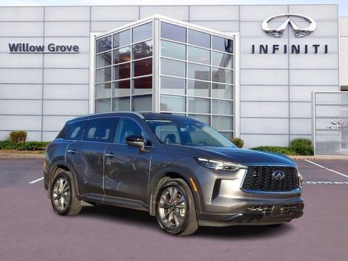 2025 INFINITI QX60 LUXE