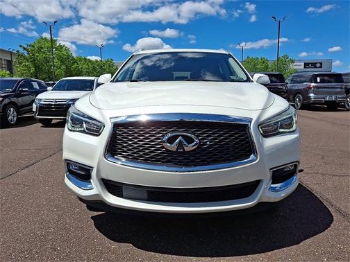 2019 INFINITI QX60 LUXE