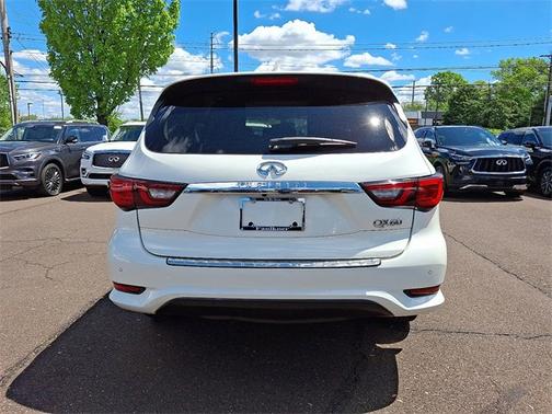 2019 INFINITI QX60 LUXE
