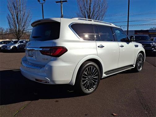 2024 INFINITI QX80 SENSORY