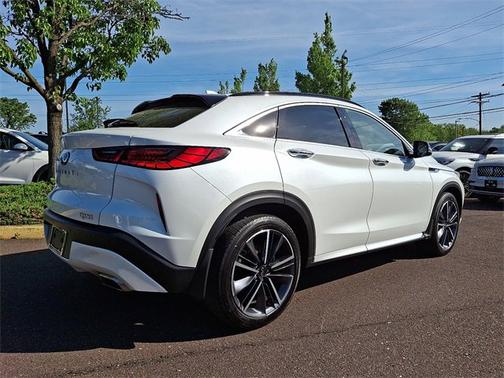2024 INFINITI QX55 LUXE