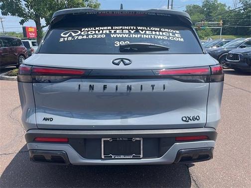 2025 INFINITI QX60 LUXE