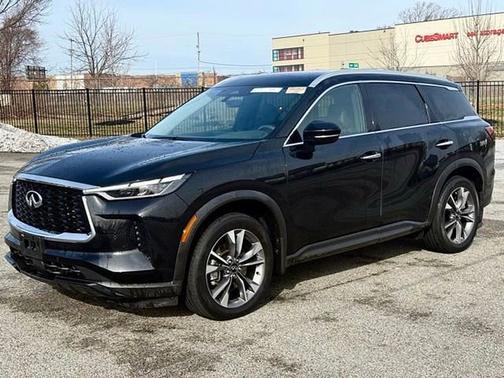 Mineral Black 2023 INFINITI QX60 LUXE