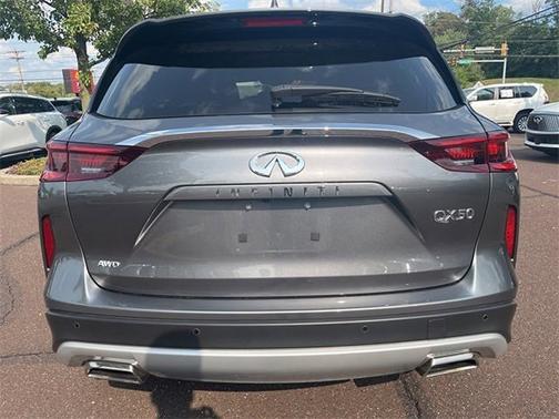2024 INFINITI QX50 LUXE