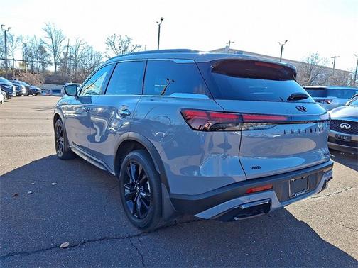 2025 INFINITI QX60 LUXE