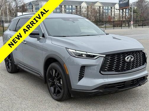 2025 INFINITI QX60 LUXE