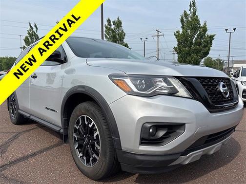 2020 Nissan Pathfinder SL
