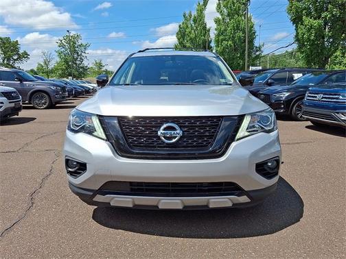 2020 Nissan Pathfinder SL