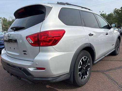 2020 Nissan Pathfinder SL