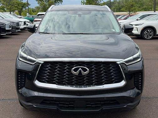 Mineral Black 2025 INFINITI QX60 Luxe