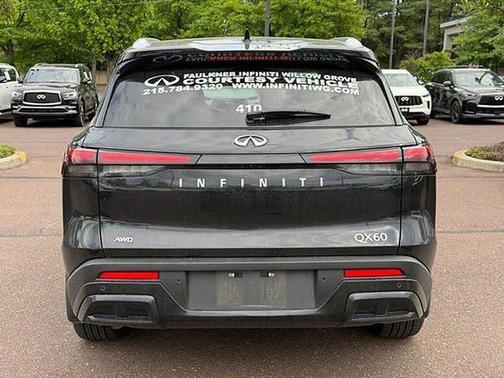 Mineral Black 2025 INFINITI QX60 Luxe
