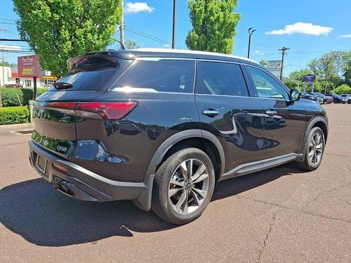 Mineral Black 2025 INFINITI QX60 Luxe