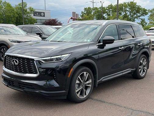 Mineral Black 2025 INFINITI QX60 Luxe