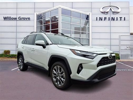 2022 Toyota RAV4 XLE Premium