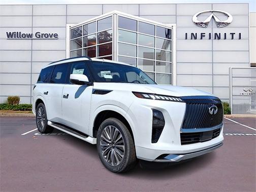 2025 INFINITI QX80 LUXE