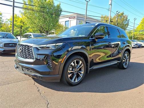 2025 INFINITI QX60 LUXE